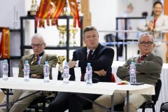 59792209_2191317240981786_7314876398022164480_n